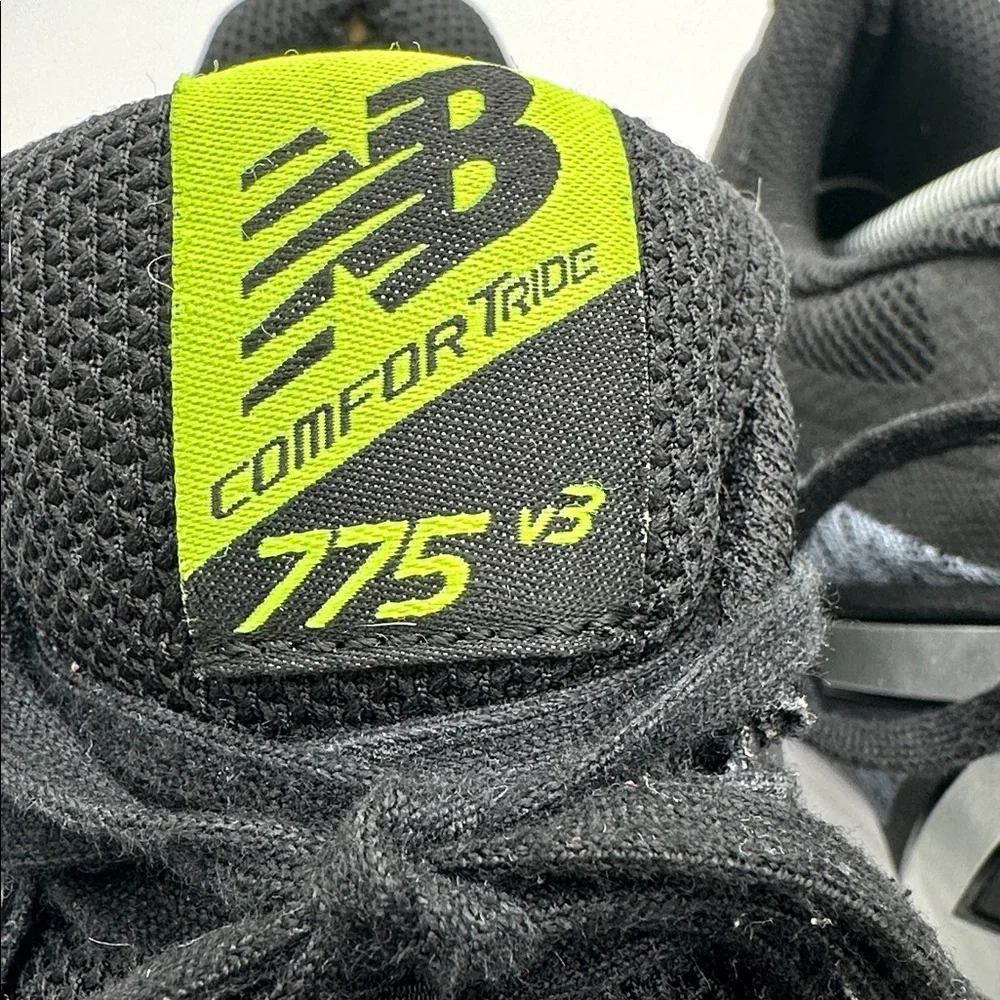 New Balance 775 V3 M775LT3 Blue Black Mens Size 10.5 Running Shoes Sneakers